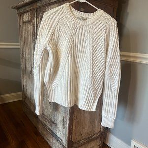 Women's White Vince Sweater in XS